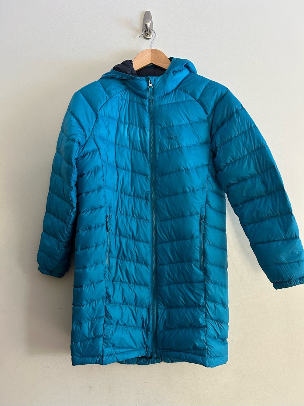 L. L. Bean Girls long Teal Thin Puffer Coat with Hood